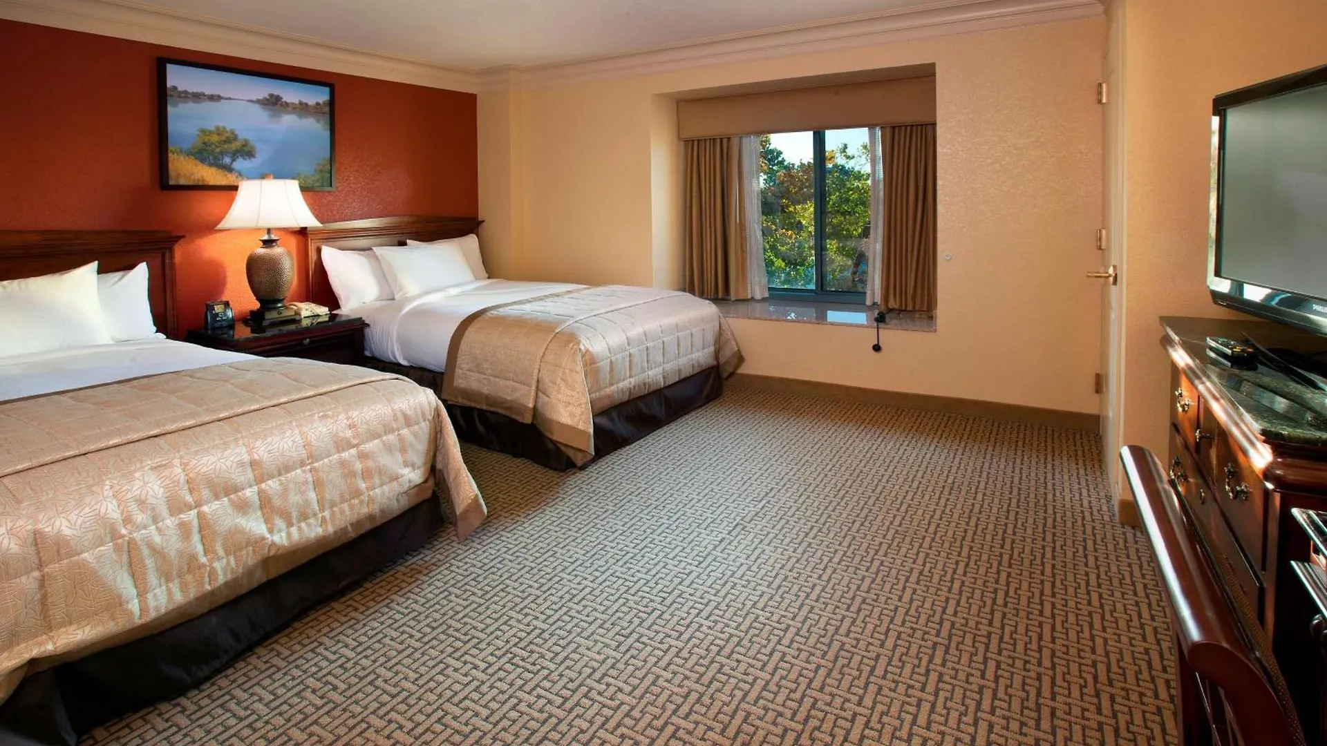 **** Hotel Embassy Suites By Hilton Sacramento Riverfront Promenade Estados Unidos