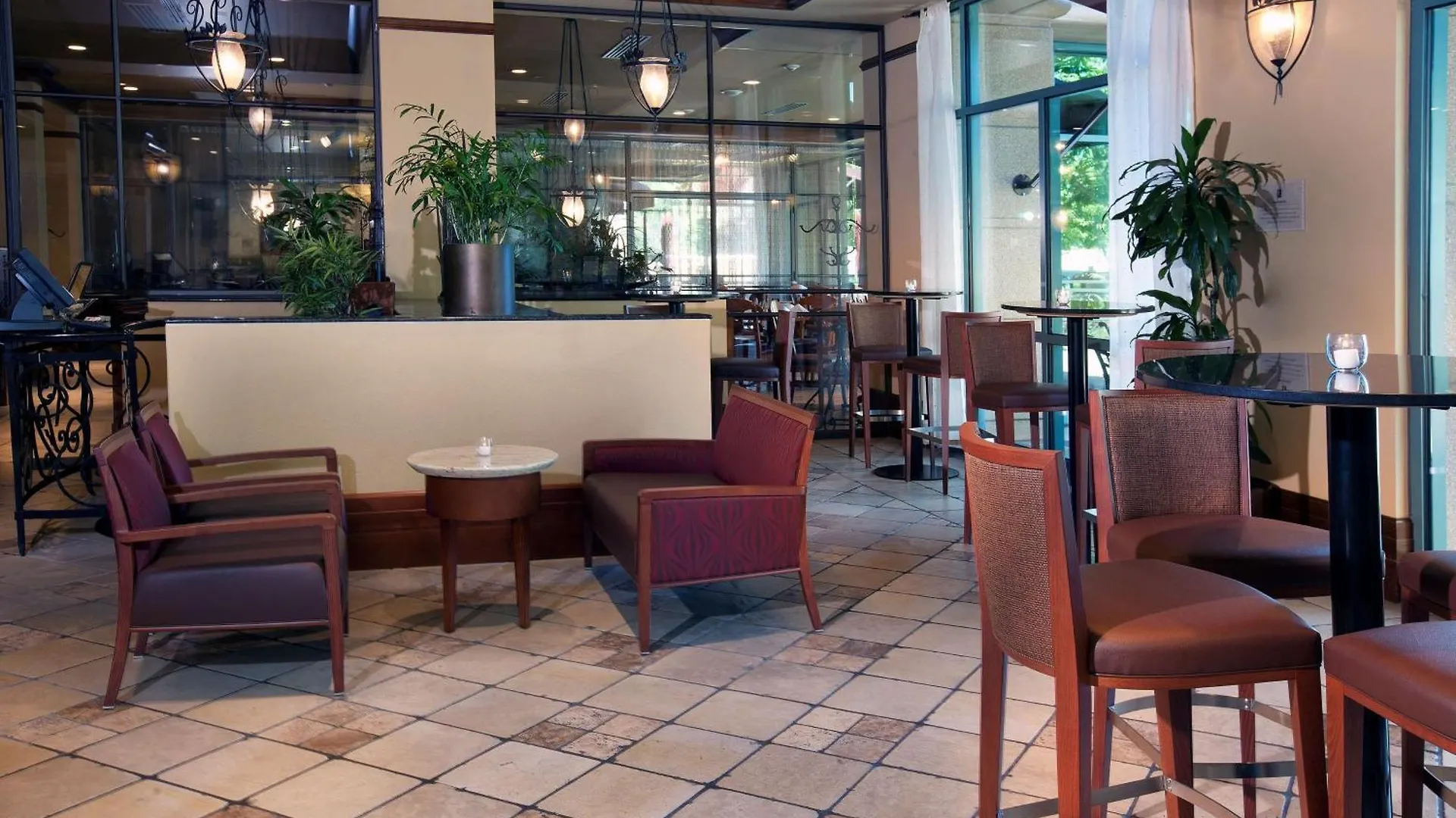 Hotel Embassy Suites By Hilton Sacramento Riverfront Promenade