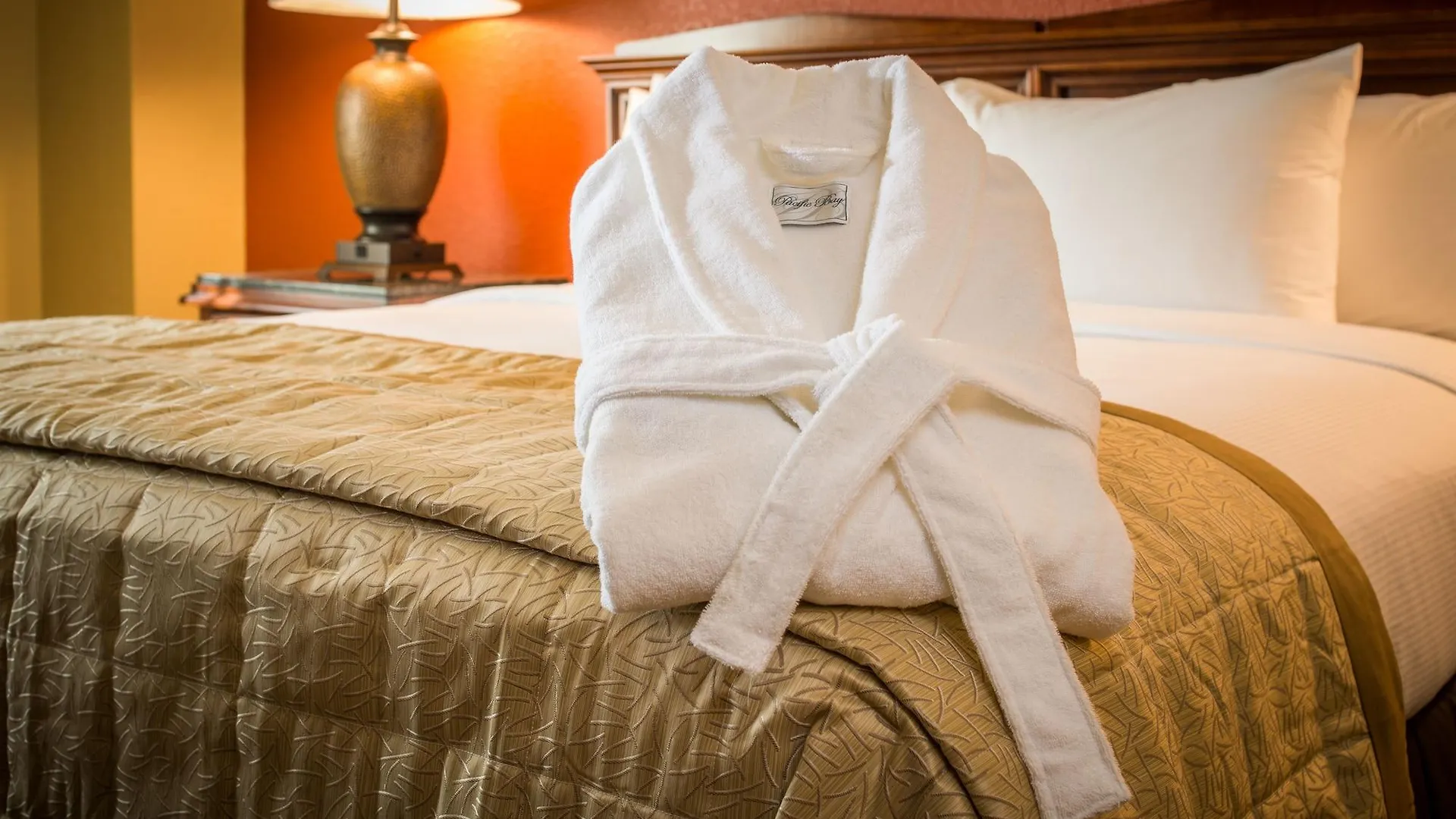 Hotel Embassy Suites By Hilton Sacramento Riverfront Promenade
