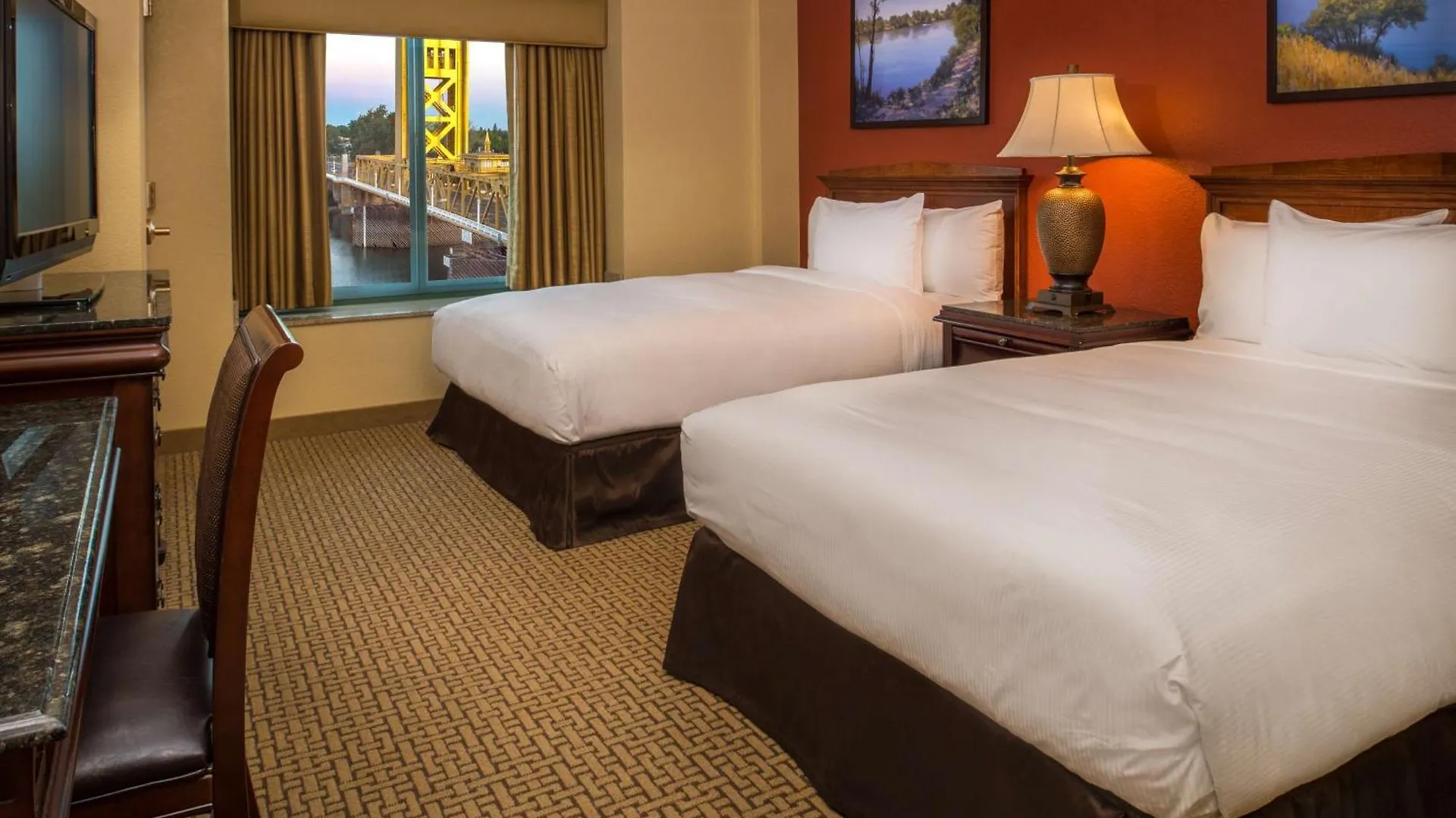 Embassy Suites By Hilton Sacramento Riverfront Promenade 4*,