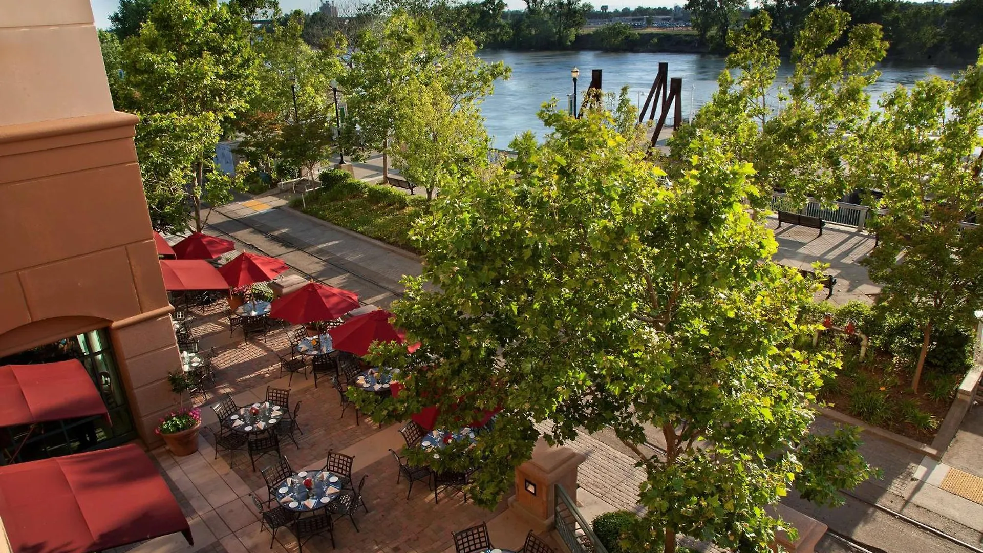 Embassy Suites By Hilton Sacramento Riverfront Promenade Hotel