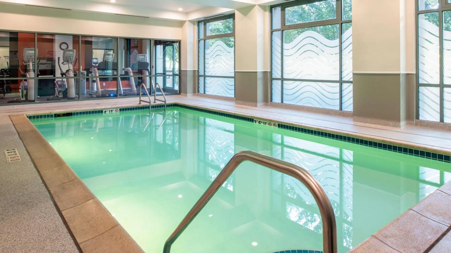 Hotel Embassy Suites By Hilton Sacramento Riverfront Promenade
