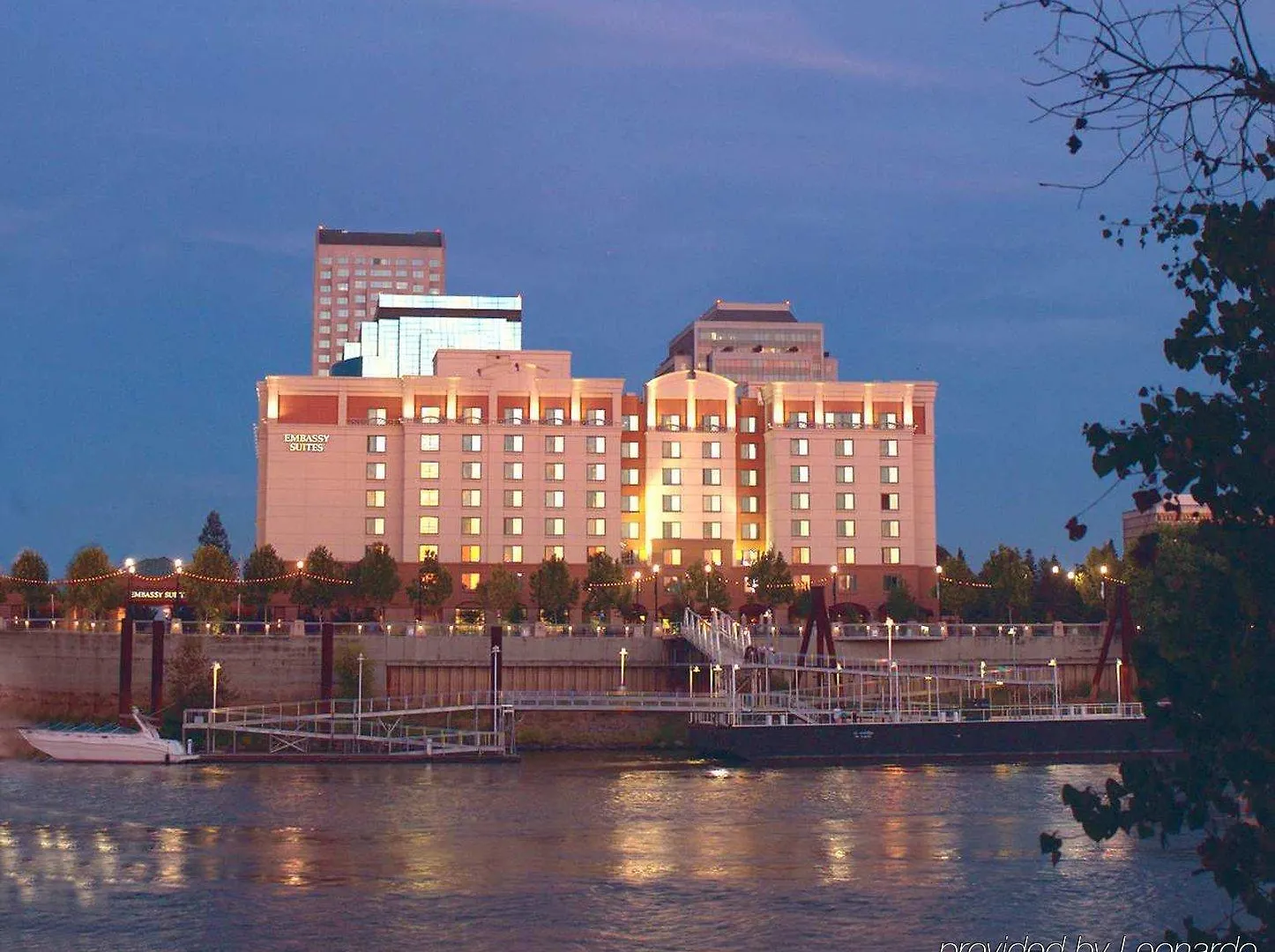 Embassy Suites By Hilton Sacramento Riverfront Promenade Hotel