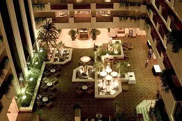Embassy Suites By Hilton Sacramento Riverfront Promenade Hotel