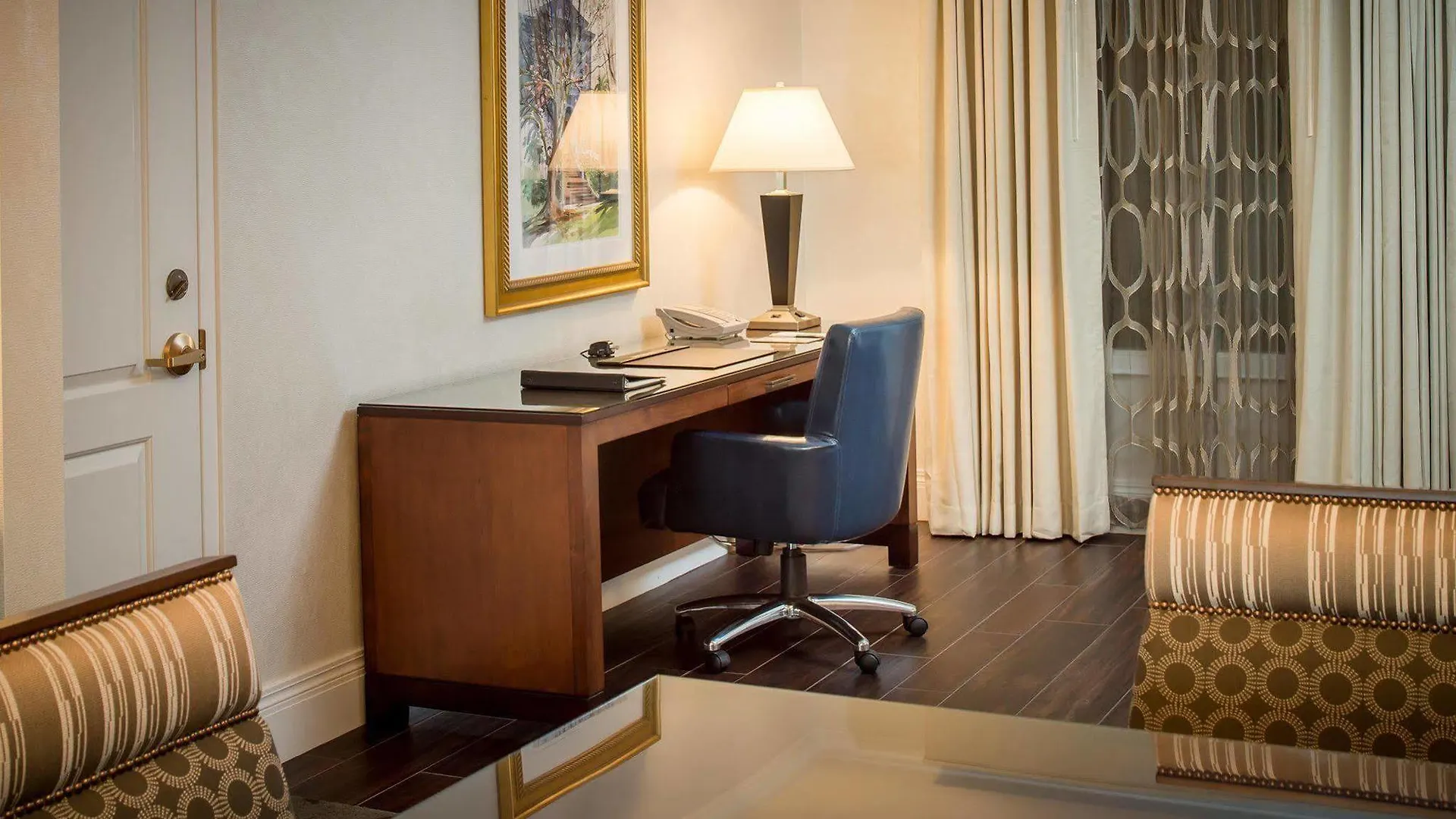 Embassy Suites By Hilton Sacramento Riverfront Promenade 4*,  États-Unis